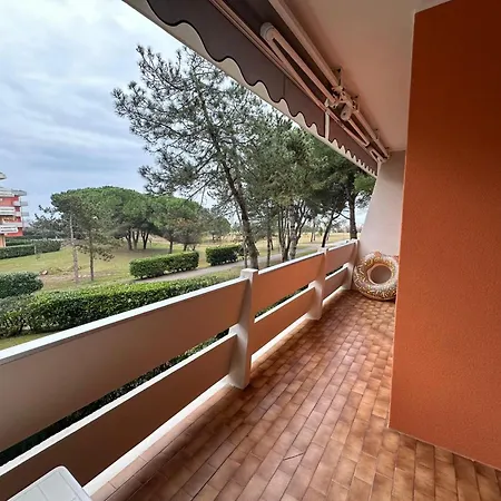 Lovely And Serene Flat Near Pluto アパート *