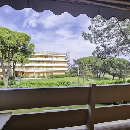 Lovely And Serene Flat Near Pluto Apartment